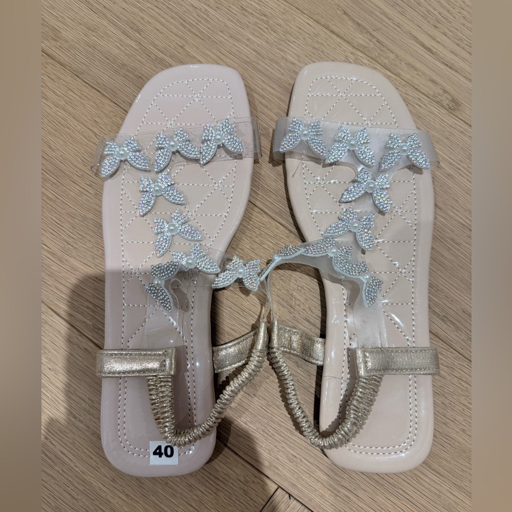 Elegant Silver and Cream Women's Sandals